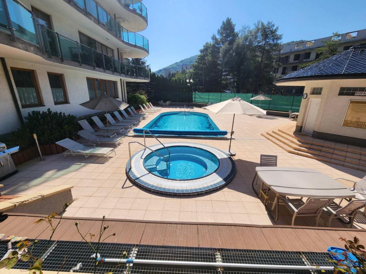 Aparthotel Kristoff Plaza Trencianske Teplice Trenčín Esterno foto
